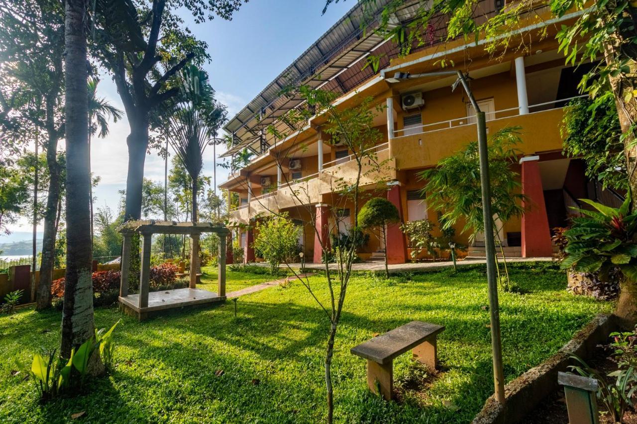 Karapuzha Village Resort Wayanad Exteriör bild